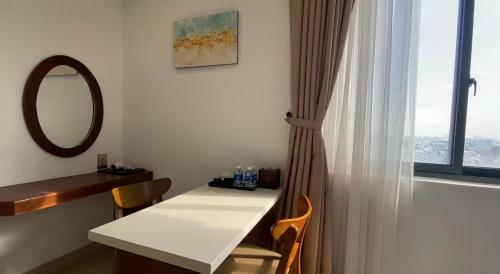 Kiwi Hotel & Cafe