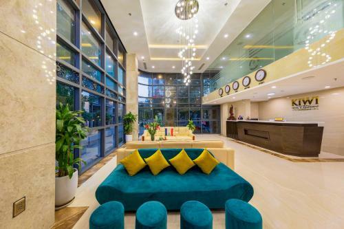 Kiwi Hotel & Cafe