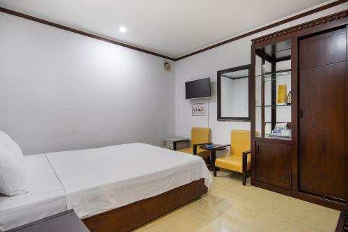 Brody Beach Hotel