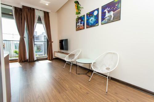 Hotel Oyo 1048 Marina Apartment