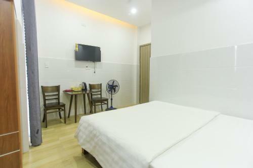 Hotel Oyo 1068 Fussa Hostel And Apartment