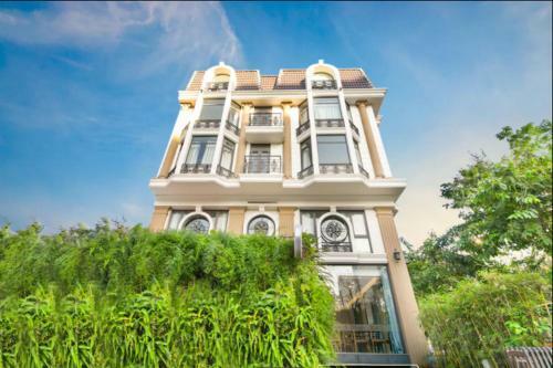 Brilliant Majestic Hotel