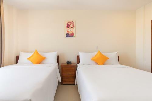 Lotus Rock 05 Hotel