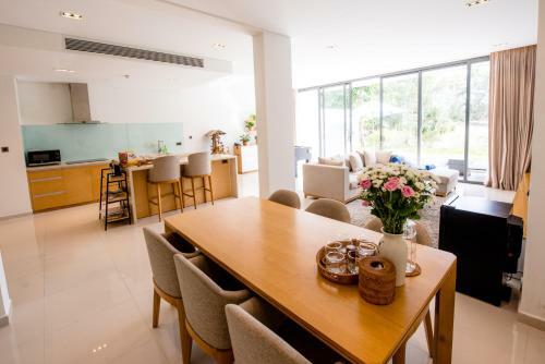 Abogo Point Resort Villa Pool Golf Da Nang