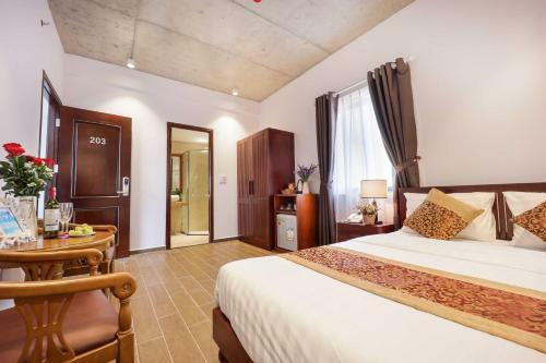 The Shine Hotel Da Nang