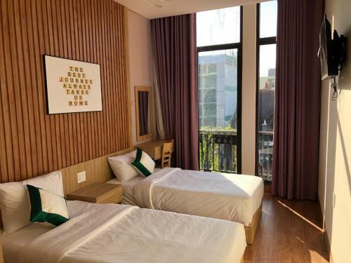 Seven House - Hotel & Apartment