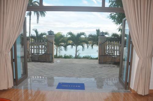 Tra Que Riverside Homestay