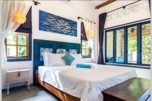 Barefoot Beach House
