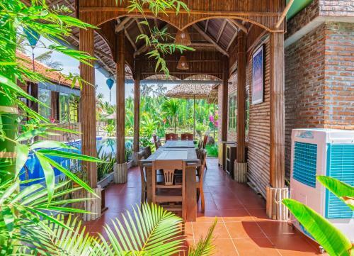 Golden Forest Villa