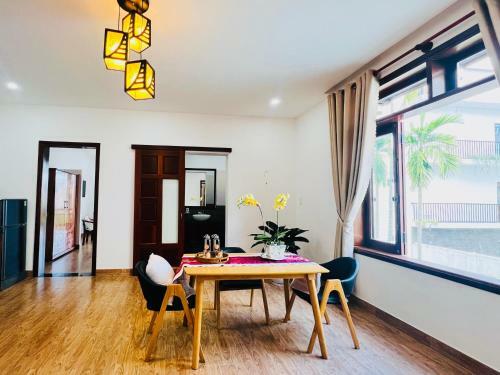 Thuy House