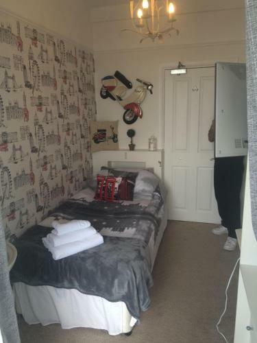 Hostal The Waverley