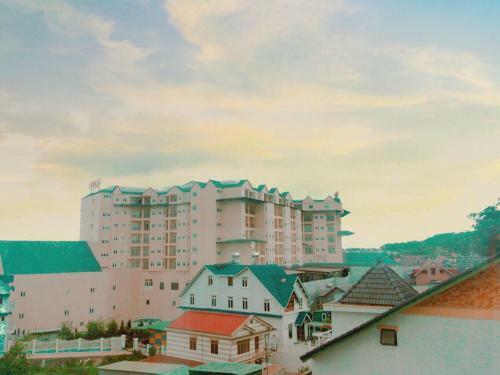 Hotel Kh�ch S?n Ph??ng Nguy�n
