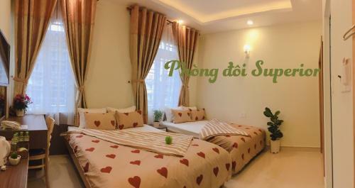 Hotel Kh�ch S?n Ph??ng Nguy�n