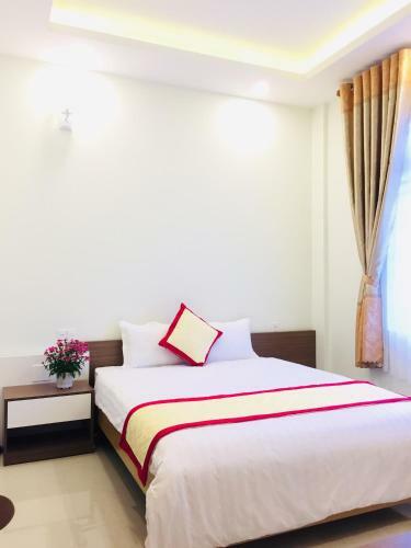 Hotel Kh�ch S?n Ph??ng Nguy�n