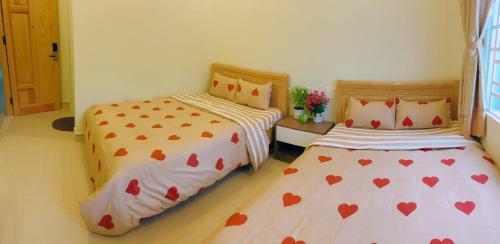 Hotel Kh�ch S?n Ph??ng Nguy�n