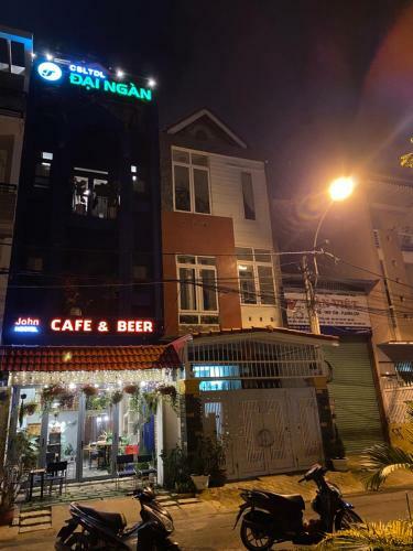 Hostel-john Cafe And Beer