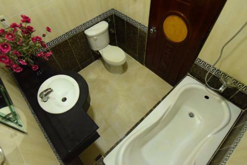 Red Sun Hotel