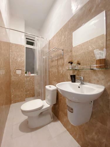 ?� L?t Urban House
