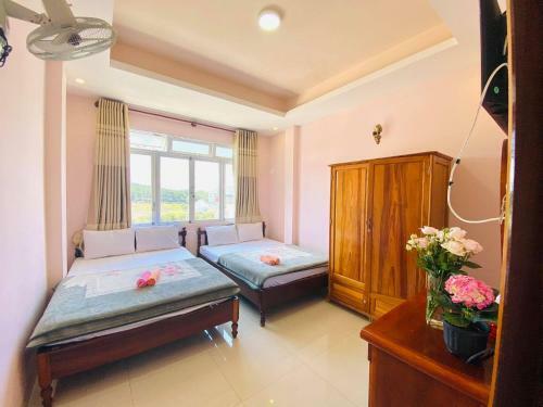Quang Vinh Hotel