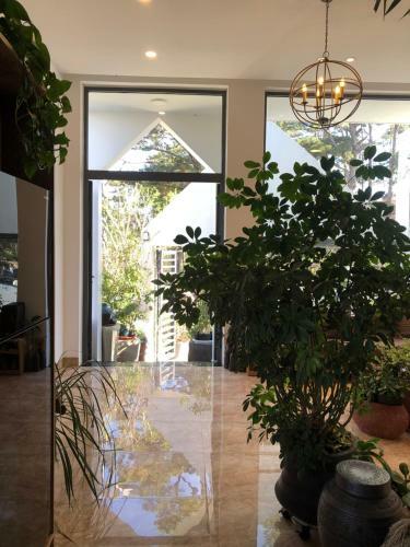 Trouvaille House
