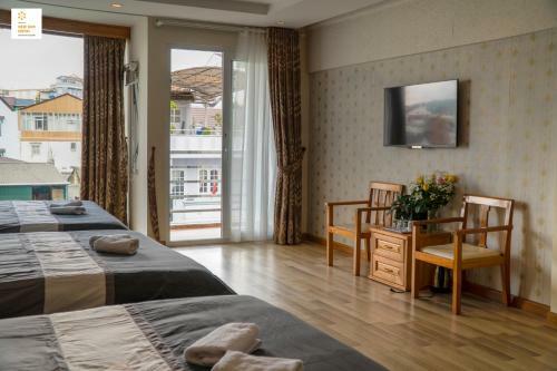 New Sun Hotel ?� L?t