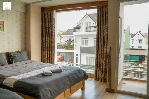 New Sun Hotel ?� L?t