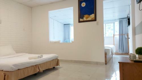 Hotel H� Linh