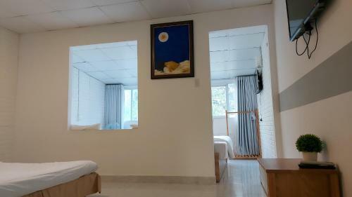Hotel H� Linh