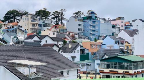 Dalat Stream Hotel-kh�ch S?n ??p ?� L?t