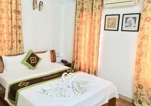 Phuong Dong Hotel