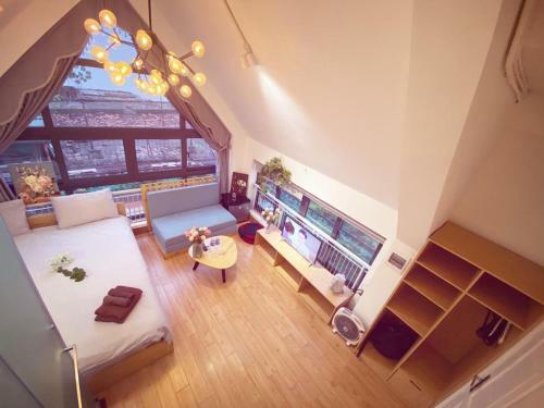 Mayhouse - Sky View Hh51