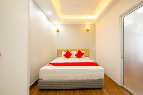 Oyo 411 Van Nam Hotel