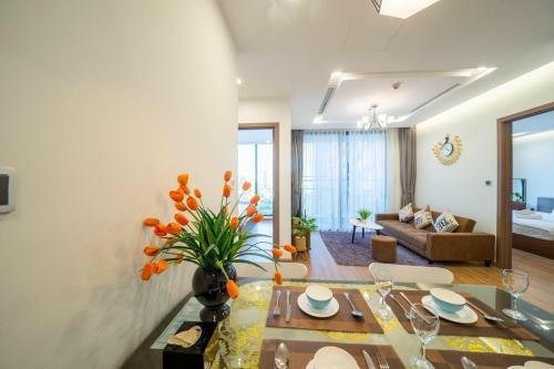 Bom Homes- Vinhomes Metropolis-service Apartment