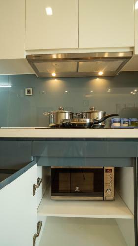 Bom Homes- Vinhomes Metropolis-service Apartment