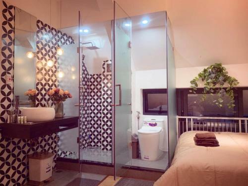 Mayhouse - May Sky View 51hh