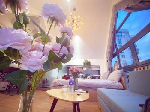 Mayhouse - May Sky View 51hh