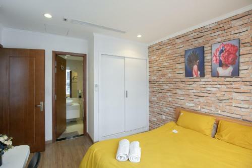 Bom Homes- Vinhomes Times City- Service Apartment