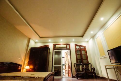 Hotel Kh�ch S?n Crowns Hm