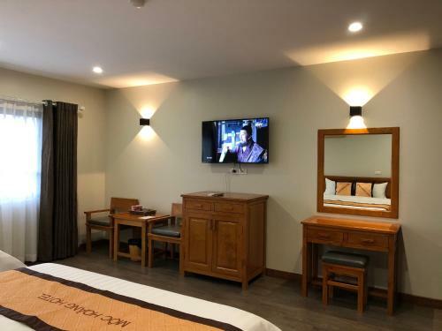 Moc Hoang Hotel