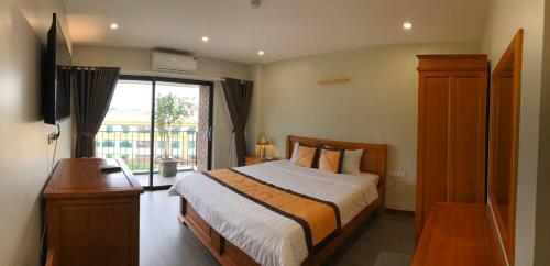 Moc Hoang Hotel
