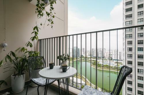 Apartamento Vinhomes Dcapitale Romantic Lakeview 2brs