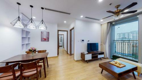 Bom Homes Vinhomes Gardenia Luxury Apartment