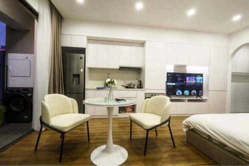 Apartamento 1pn/vincom Tr?n Duy H?ng/balcony Housing