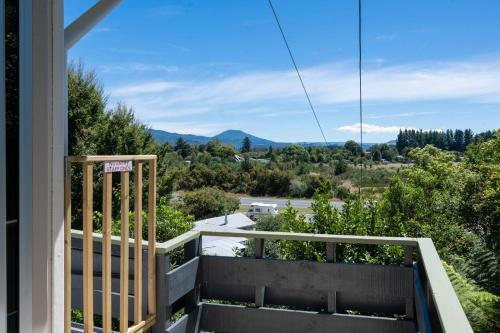 Gosling Getaway - Turangi Holiday Home