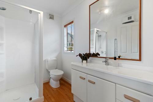 The Manor - Bowentown Holiday Home