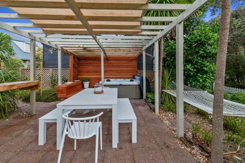 The Manor - Bowentown Holiday Home