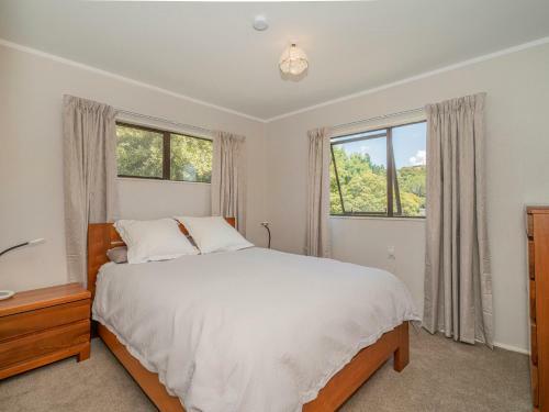 Sunsets And Surf At Whangapoua - Whangapoua Holiday Home