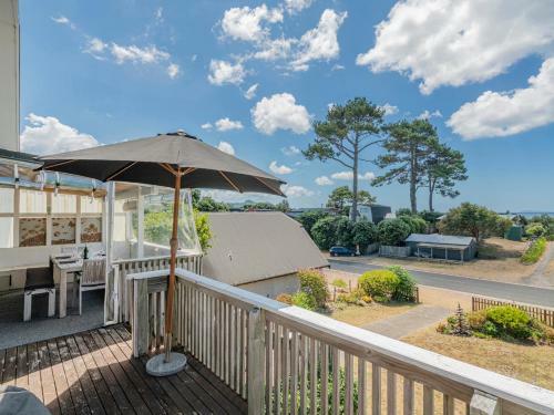 Sunsets And Surf At Whangapoua - Whangapoua Holiday Home
