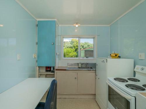 Sunsets And Surf At Whangapoua - Whangapoua Holiday Home