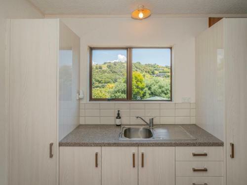 Sunsets And Surf At Whangapoua - Whangapoua Holiday Home